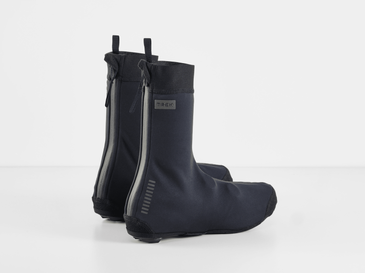 SoftshellShoeCover-41741-A-Alt1.png