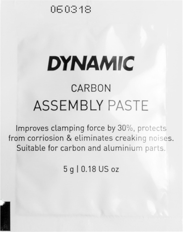 dynamic-bike-care-carbon-montagepaste_1[1].jpg